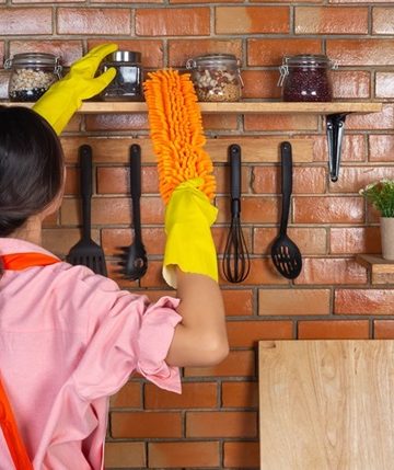 Manajemen kebersihan dinding dapur
