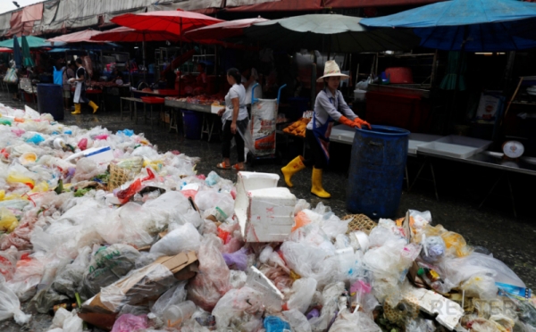 upaya mengurangi pencemaran plastik global