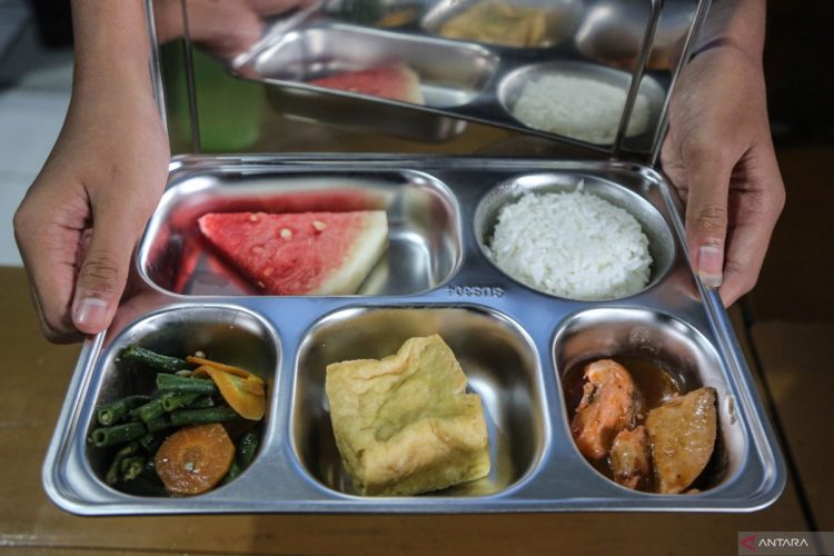 penyusunan menu bergizi mingguan