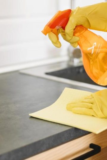 evaluasi harian kebersihan ruang dapur