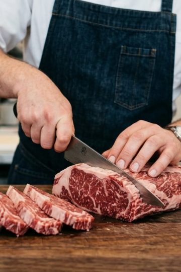 Cara Memotong Daging Sengkel agar Empuk dan Mudah Diolah