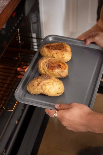 pengaruh suhu oven terhadap hasil kue